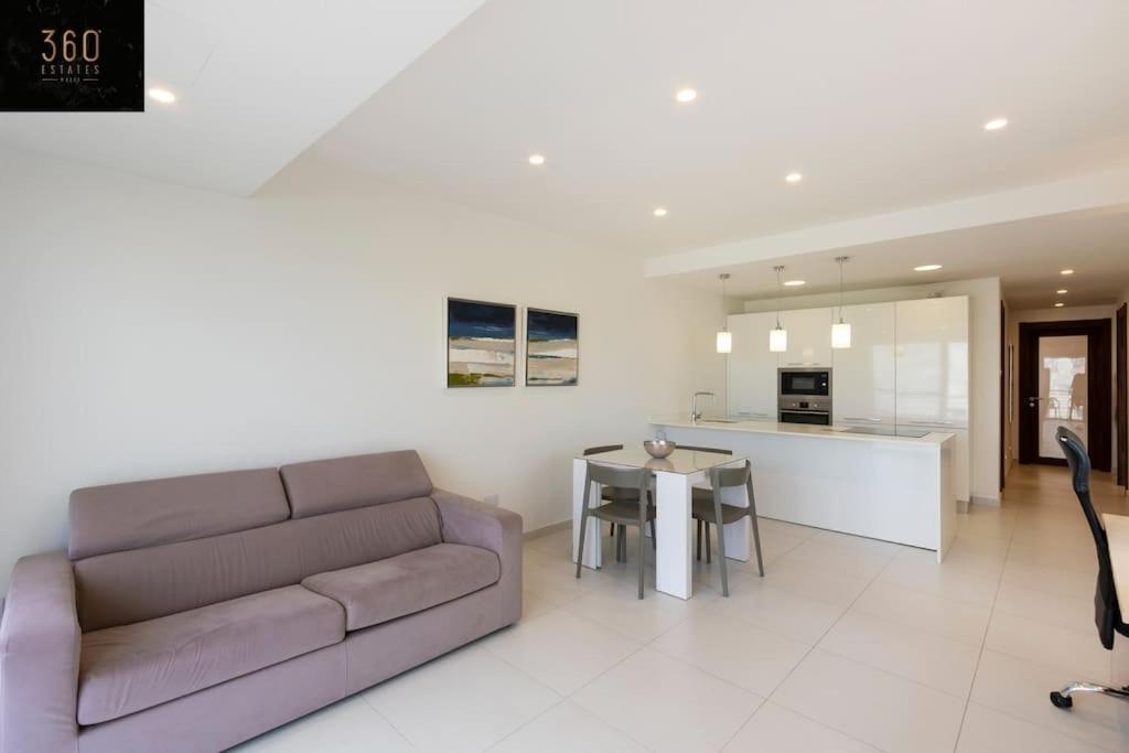 Modern 2Br Apt In The Quaint Village Of Marsaskala & Ac By 360 Estates ภายนอก รูปภาพ